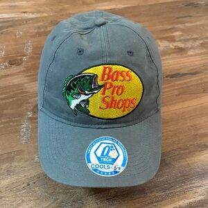 Bass Pro Shops Grey Cap with Logo includes sweat activated cooling tech. New.